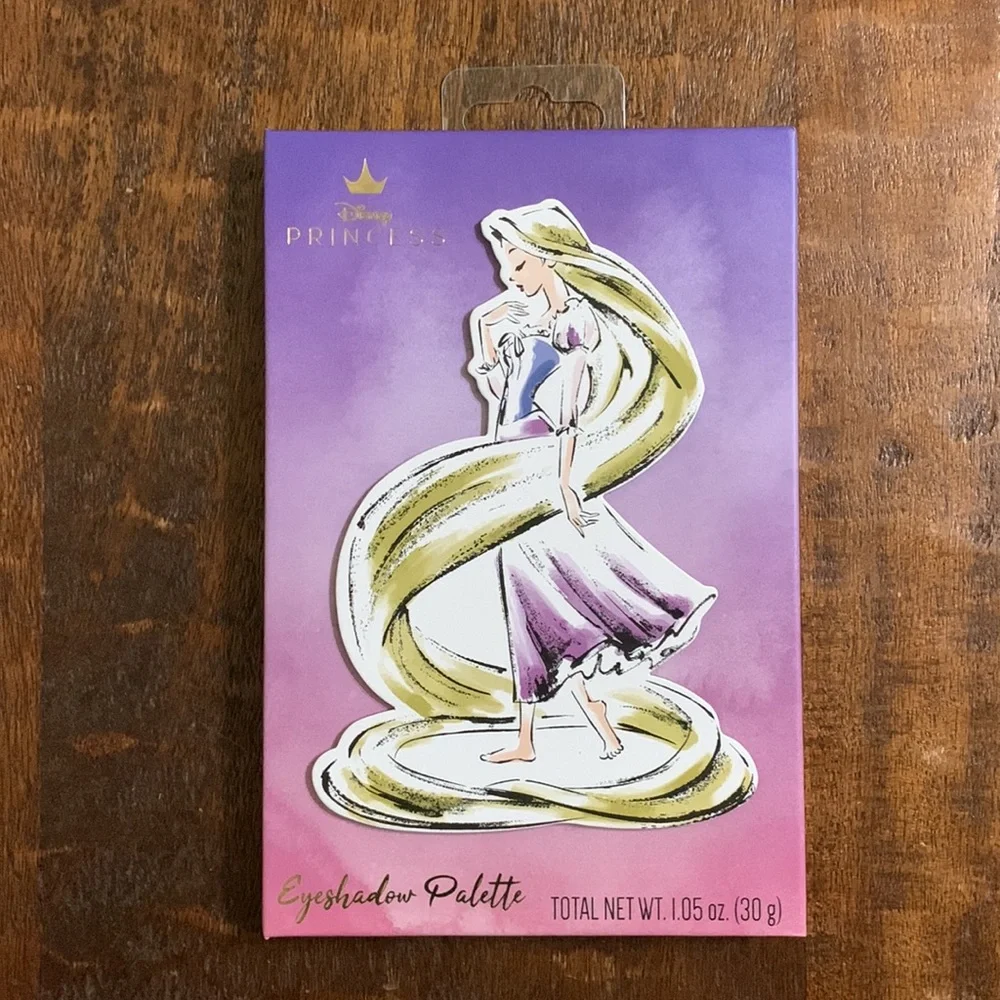 New Taste Beauty x Disney Princess 👸 Rapunzel Eyeshadow Palette